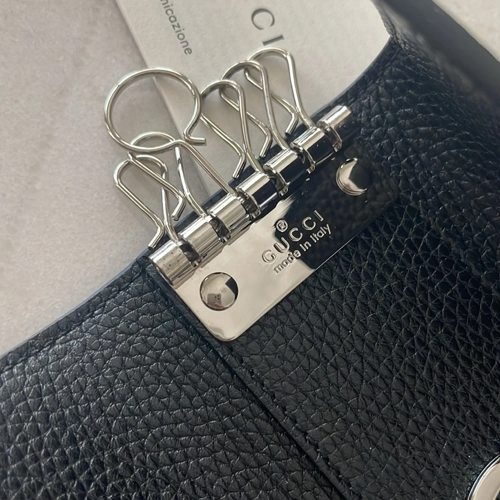 New, Authentic GUCCI GG Key Case, Key Holder, black leather gift for him / her